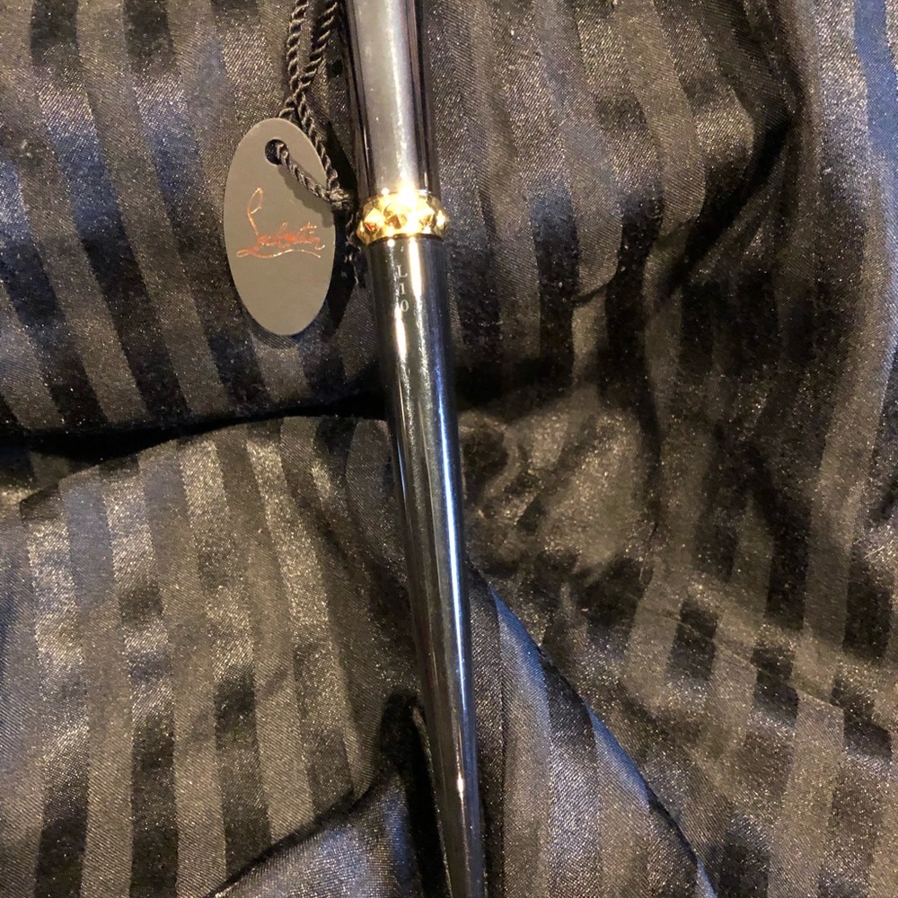 Lou Boutin lip liner- last one I have.